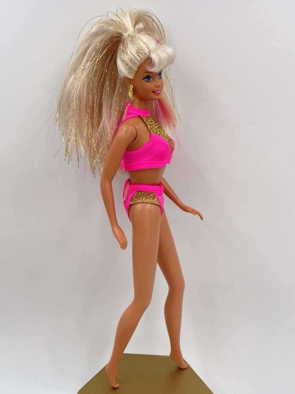 Vintage Splash'N Color Barbie Color Change Braid with Original Bikini & Earrings - Picture 7 of 14